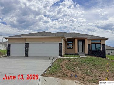 7413 N 176th Avenue, Bennington, NE 68007