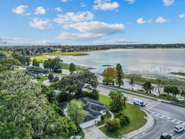 225 LAKE HOLLINGSWORTH DRIVE, LAKELAND, FL 33803