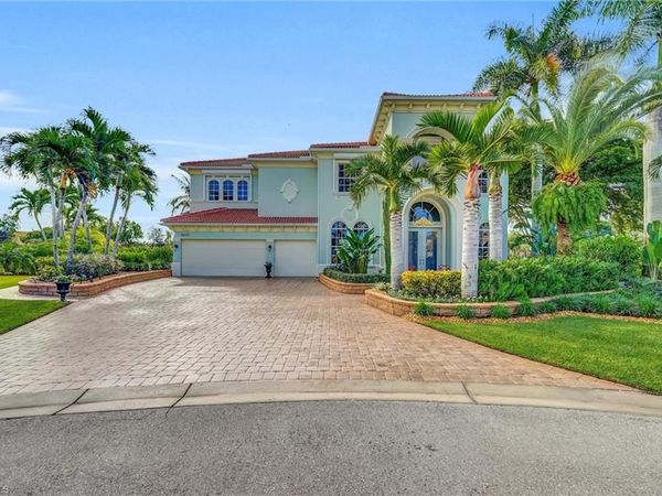 8620 El Mirasol CT, ESTERO, FL 33967