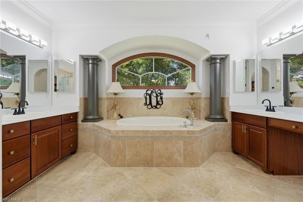 8620 El Mirasol Ct, Estero, FL 33967 Photo