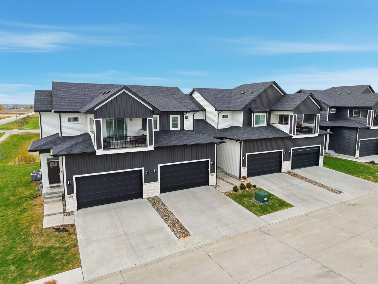 106 NE Country Meadow Lane Ankeny, IA 50021