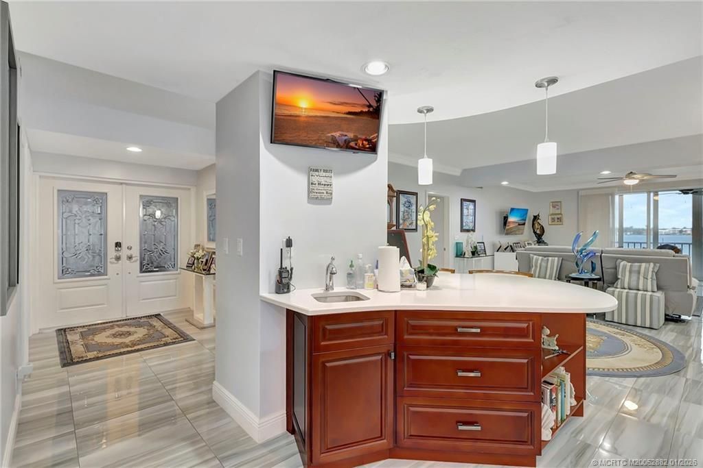 1140 SW Chapman Way, Unit 401, Palm City, FL 34990 Photo