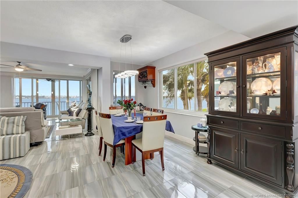 1140 SW Chapman Way, Unit 401, Palm City, FL 34990 Photo