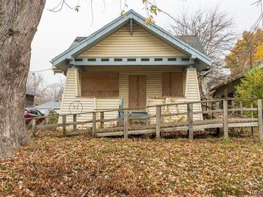 1629 New York Avenue, Flint, MI 48506