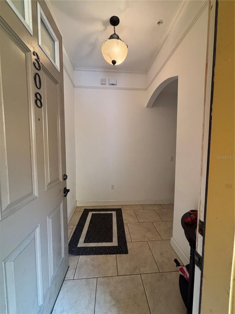 325 NW 14th Street, Unit 308, Gainesville, FL 32603 Photo