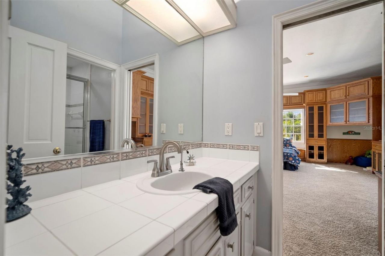 4318 W Azeele Street, Tampa, FL 33609 Photo