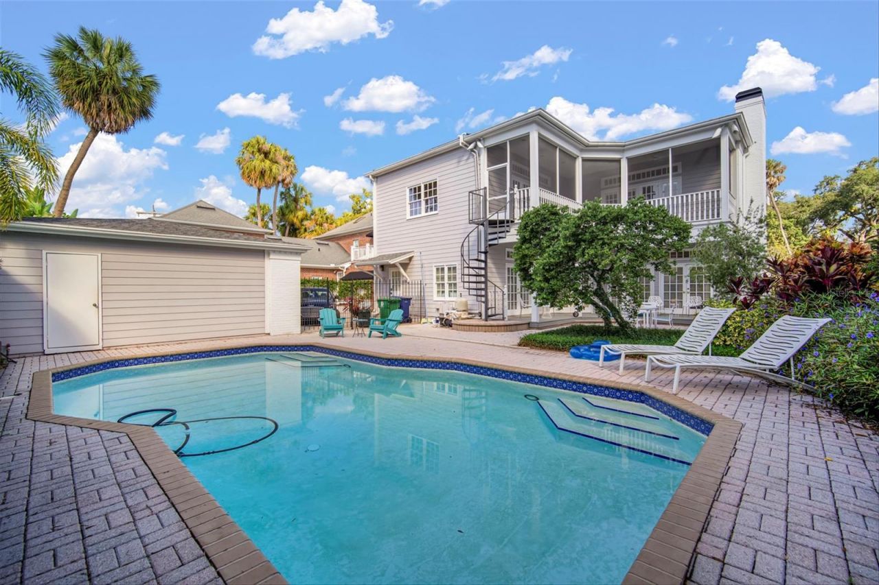 4318 W Azeele Street, Tampa, FL 33609 Photo