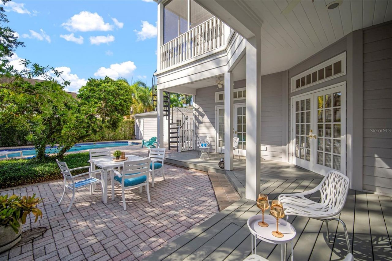 4318 W Azeele Street, Tampa, FL 33609 Photo