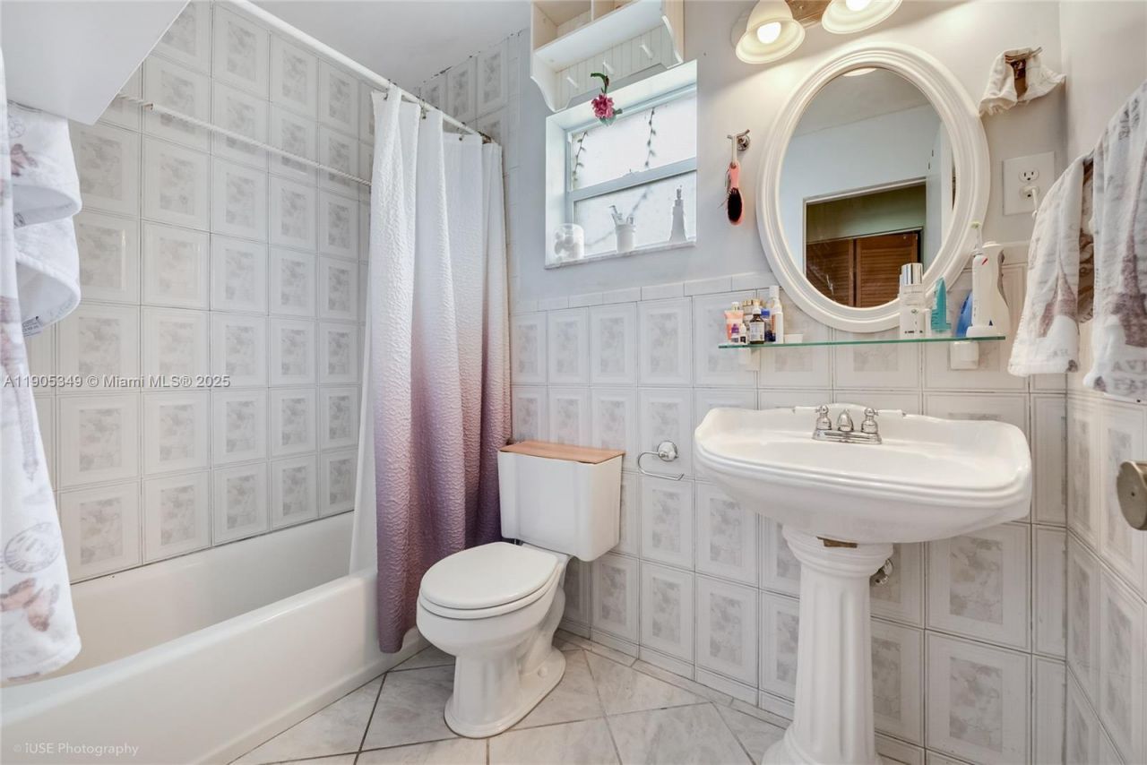 9500 SW 79th St, Miami, FL 33173 Photo