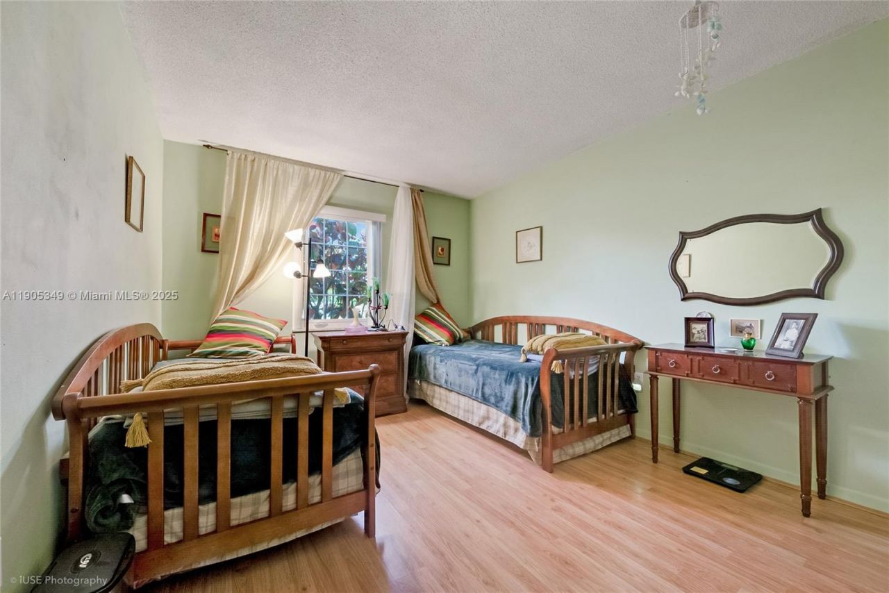 9500 SW 79th St, Miami, FL 33173 Photo