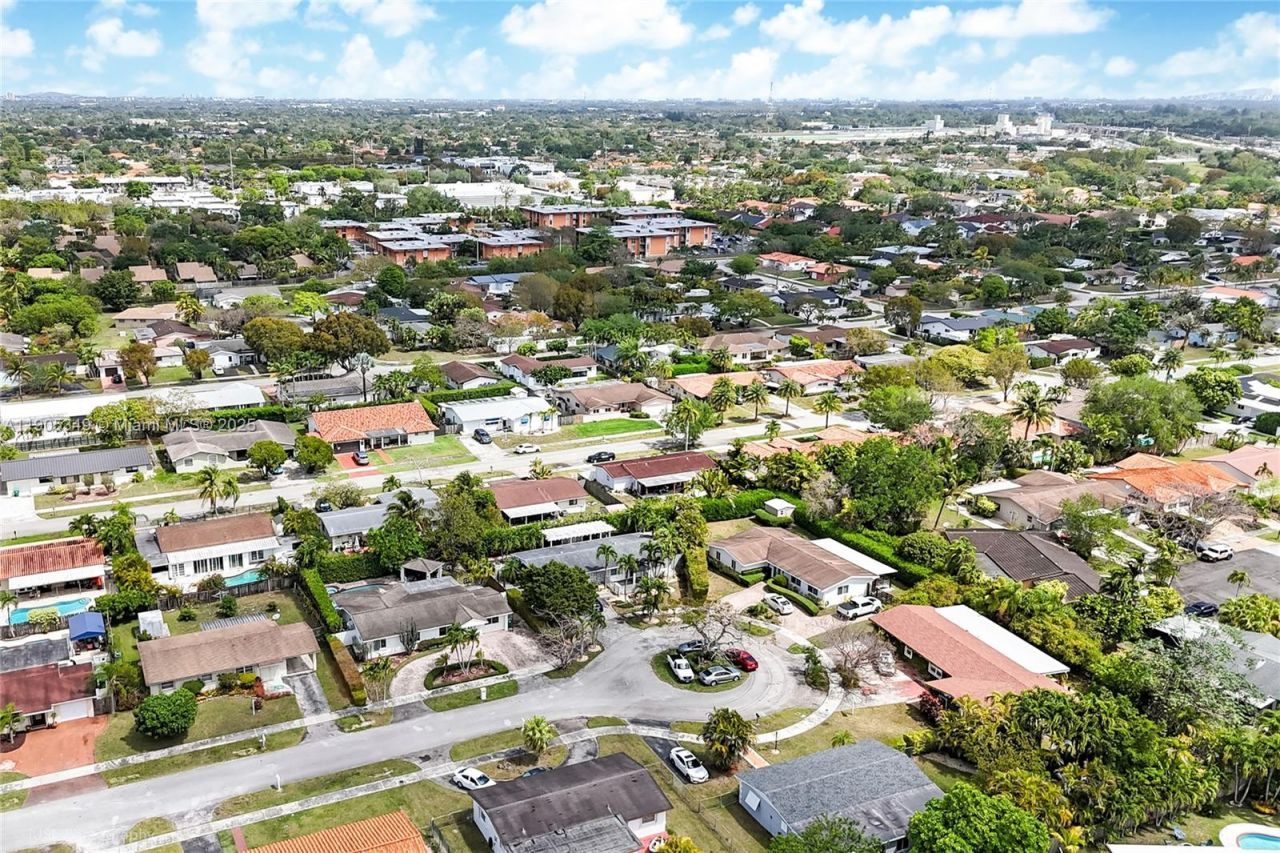 9500 SW 79th St, Miami, FL 33173 Photo