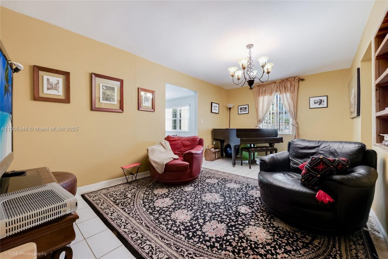 9500 SW 79th St, Miami, FL 33173 Photo