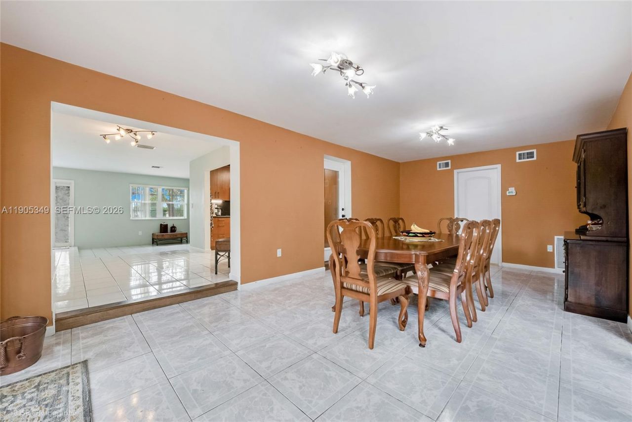 9500 SW 79th St, Miami, FL 33173 Photo