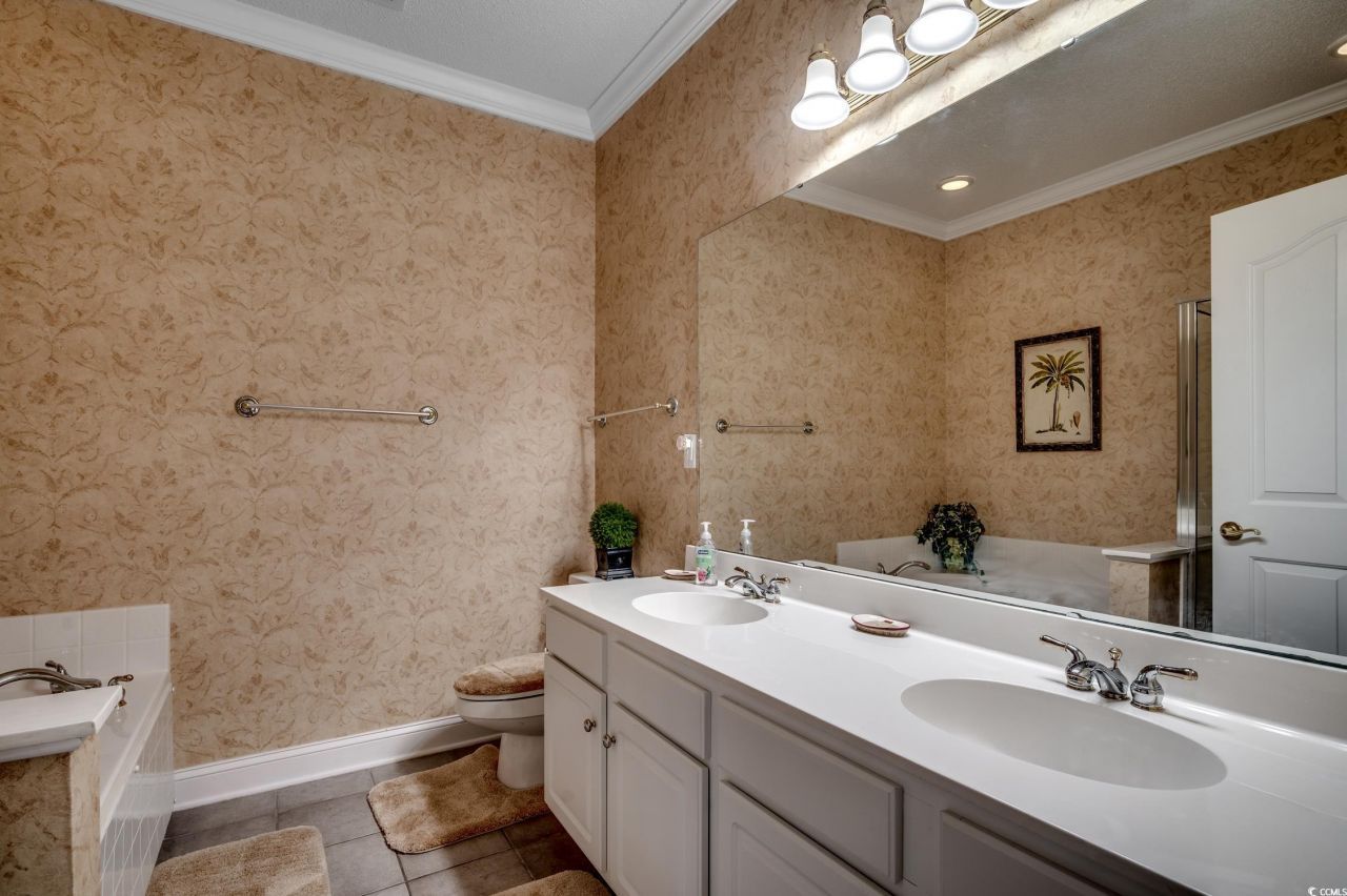 2450 Marsh Glen Dr. Photo 17