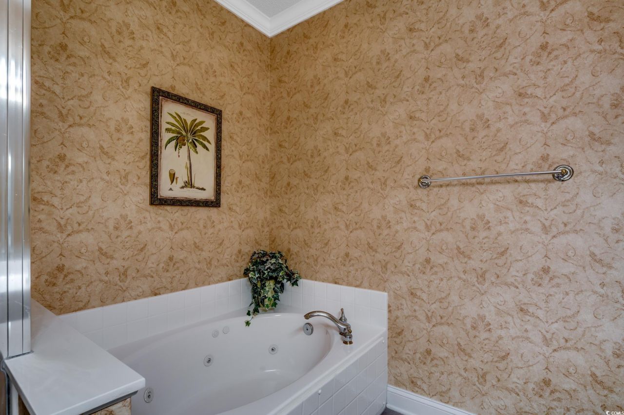 2450 Marsh Glen Dr. Photo 18