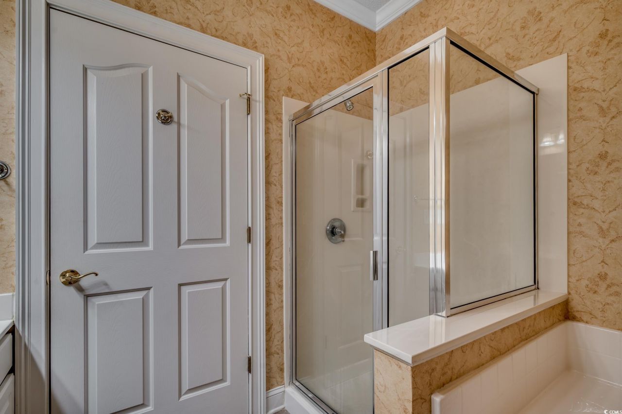 2450 Marsh Glen Dr. Photo 19