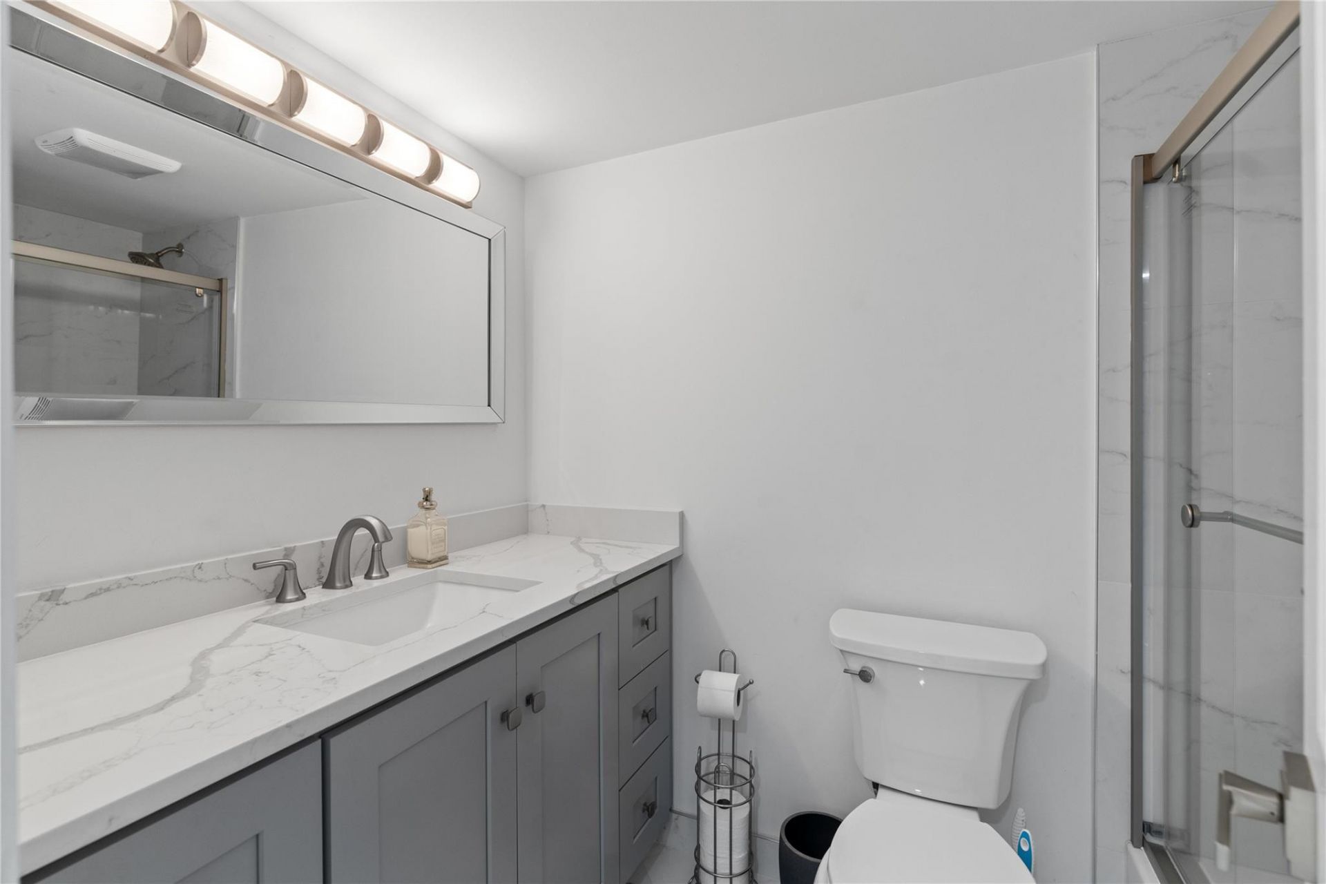 300 Diplomat Parkway, Unit 616, Hallandale Beach, FL 33009 Photo