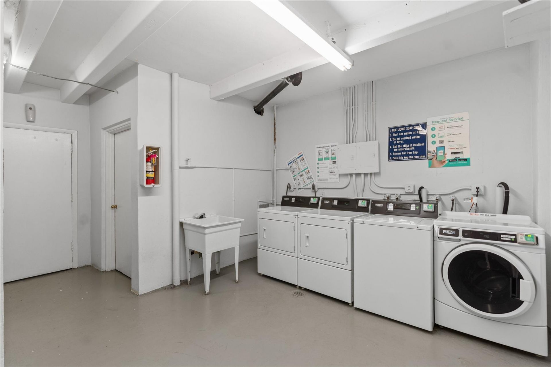 300 Diplomat Parkway, Unit 616, Hallandale Beach, FL 33009 Photo