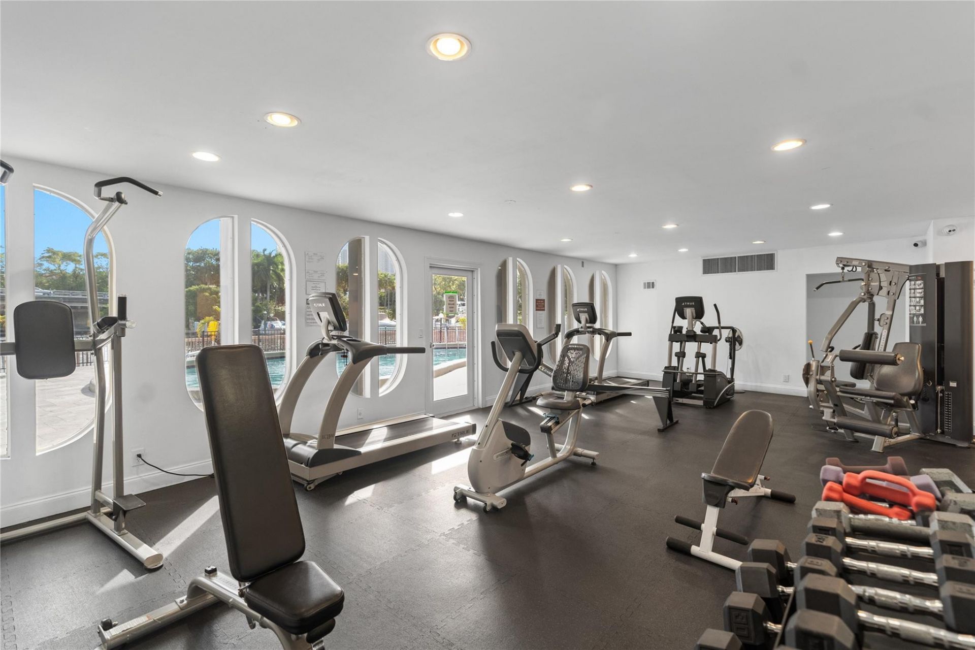 300 Diplomat Parkway, Unit 616, Hallandale Beach, FL 33009 Photo