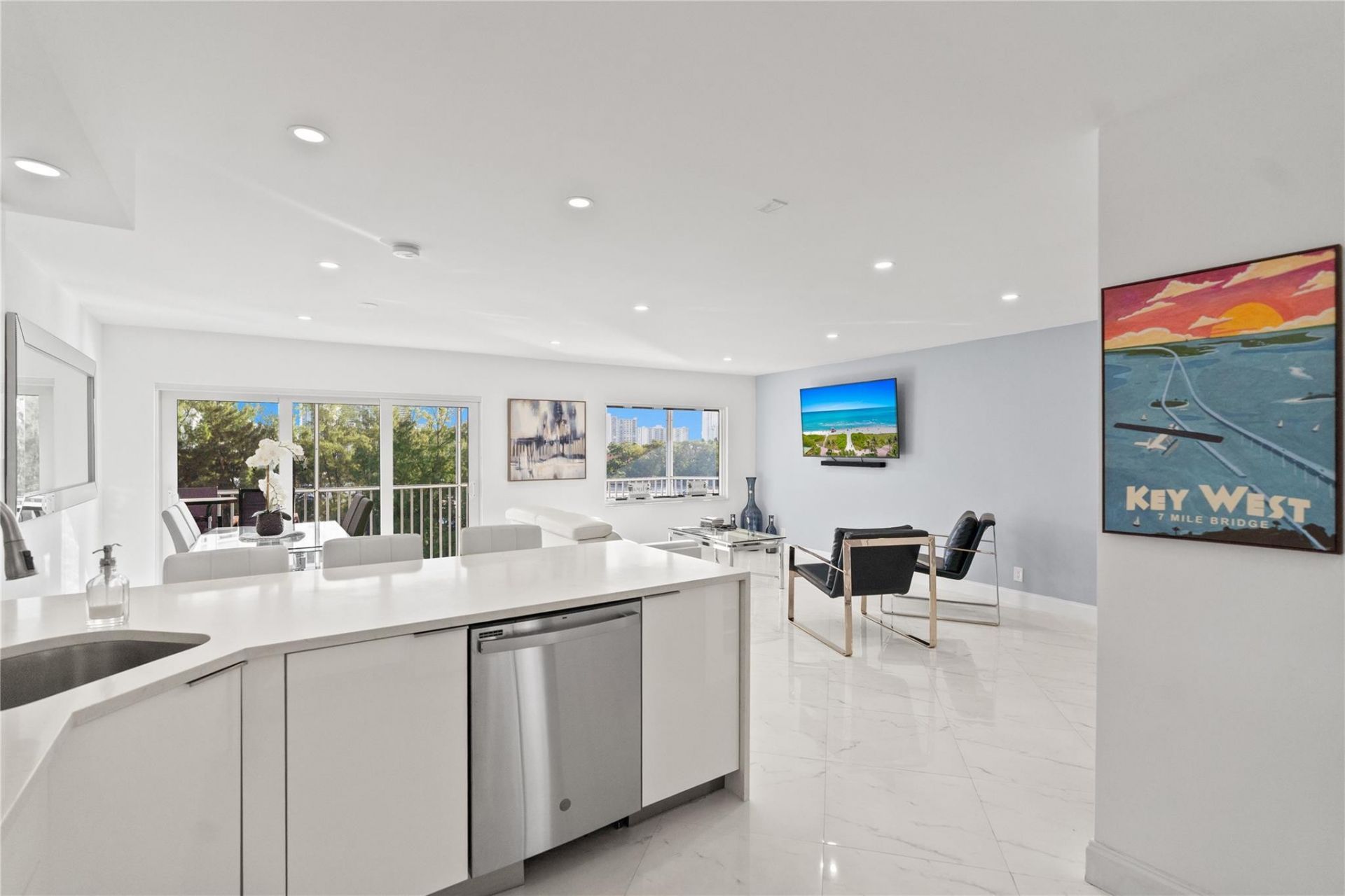 300 Diplomat Parkway, Unit 616, Hallandale Beach, FL 33009 Photo