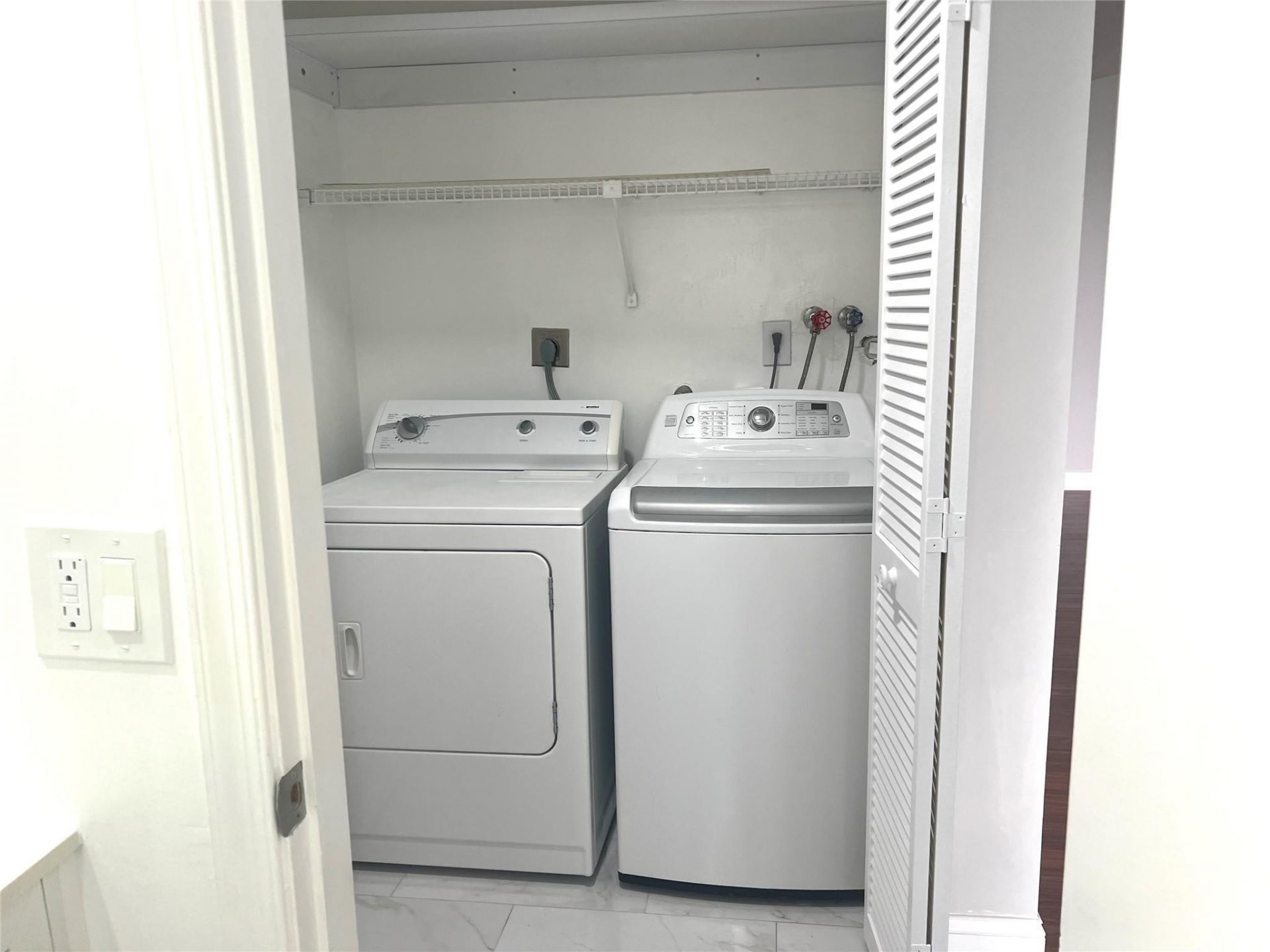 8951 SW 19th Street, Unit B, Boca Raton, FL 33433 Photo