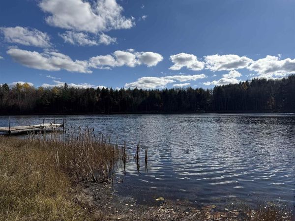 N12655 HEMLOCK SHORES COURT, WI 54104