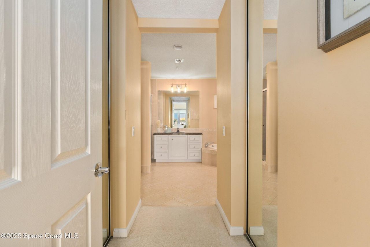 17 Harbour Isle Drive W, Unit Ph03, Hutchinson Island, FL 34949 Photo