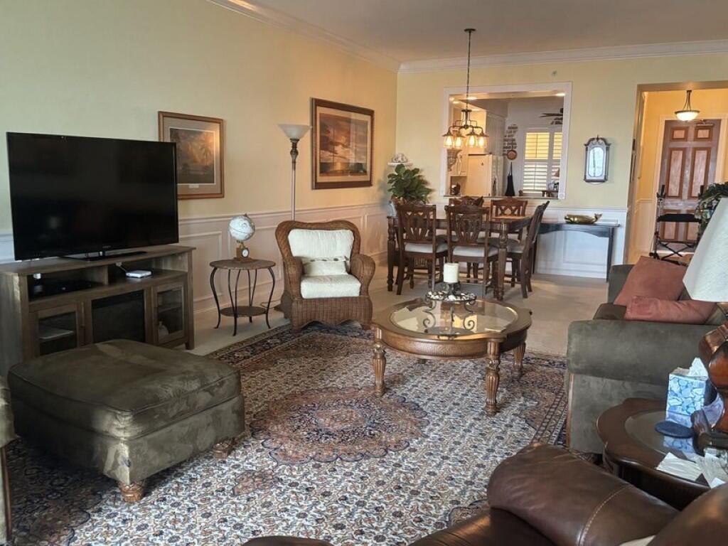 22 Harbour Isle Drive W, Unit 201, Fort Pierce, FL 34949 Photo