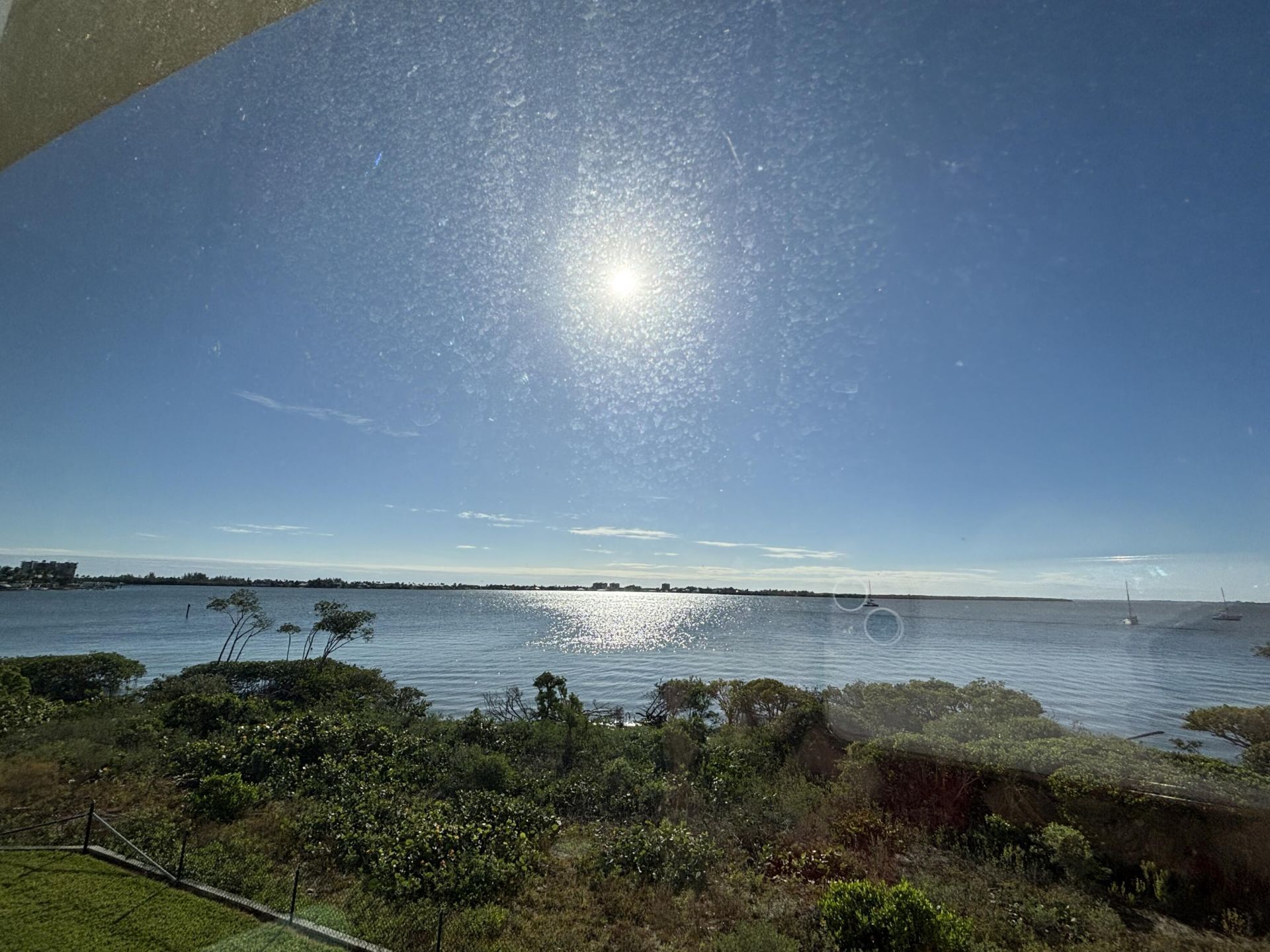 22 Harbour Isle Drive W, Unit 201, Fort Pierce, FL 34949 Photo