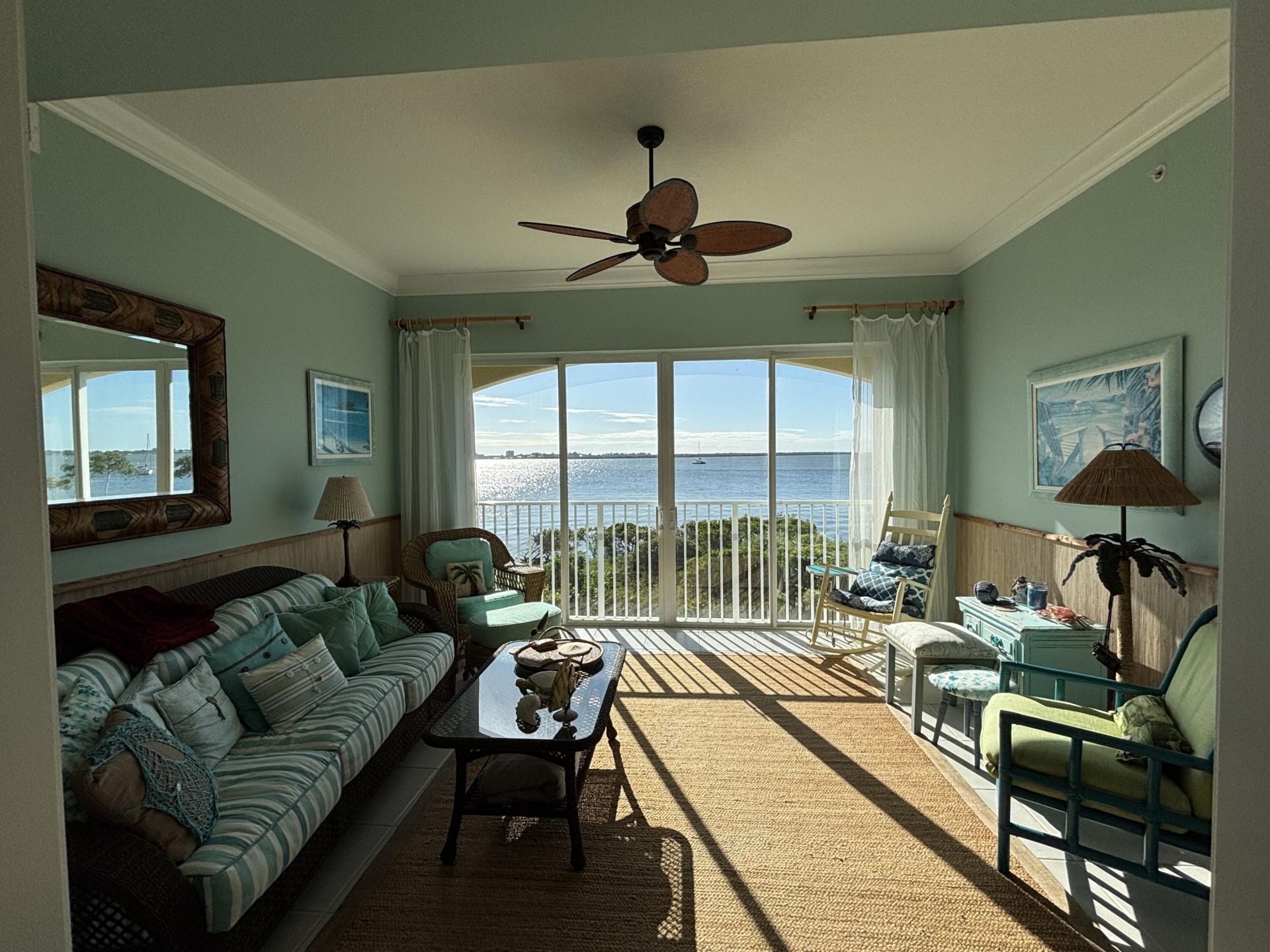 22 Harbour Isle Drive W, Unit 201, Fort Pierce, FL 34949 Photo