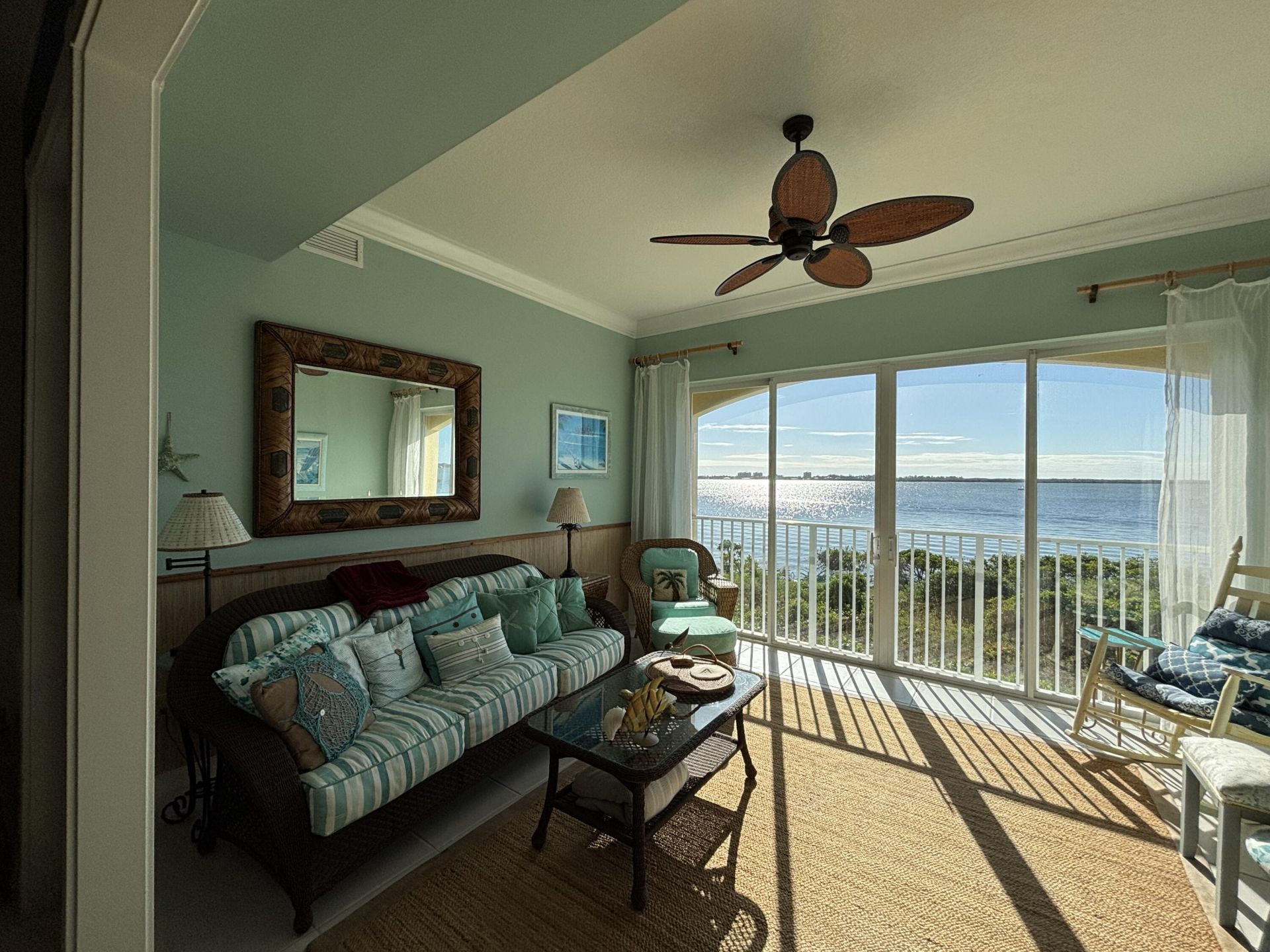 22 Harbour Isle Drive W, Unit 201, Fort Pierce, FL 34949 Photo