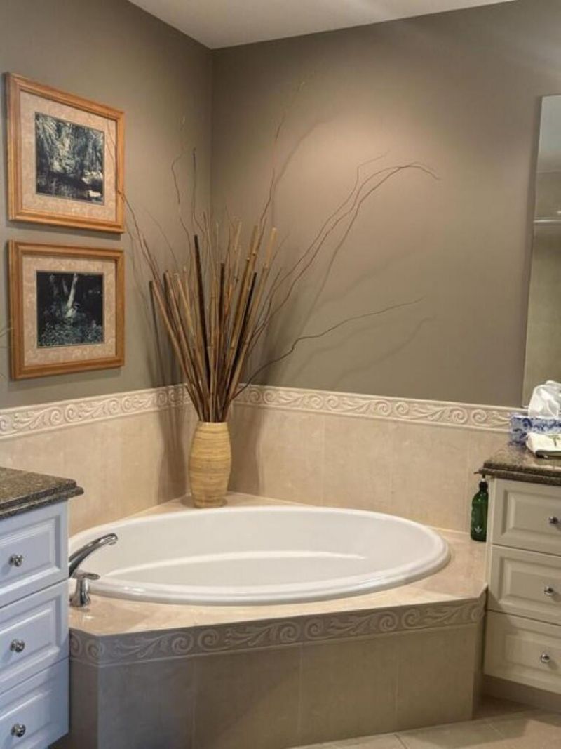 22 Harbour Isle Drive W, Unit 201, Fort Pierce, FL 34949 Photo