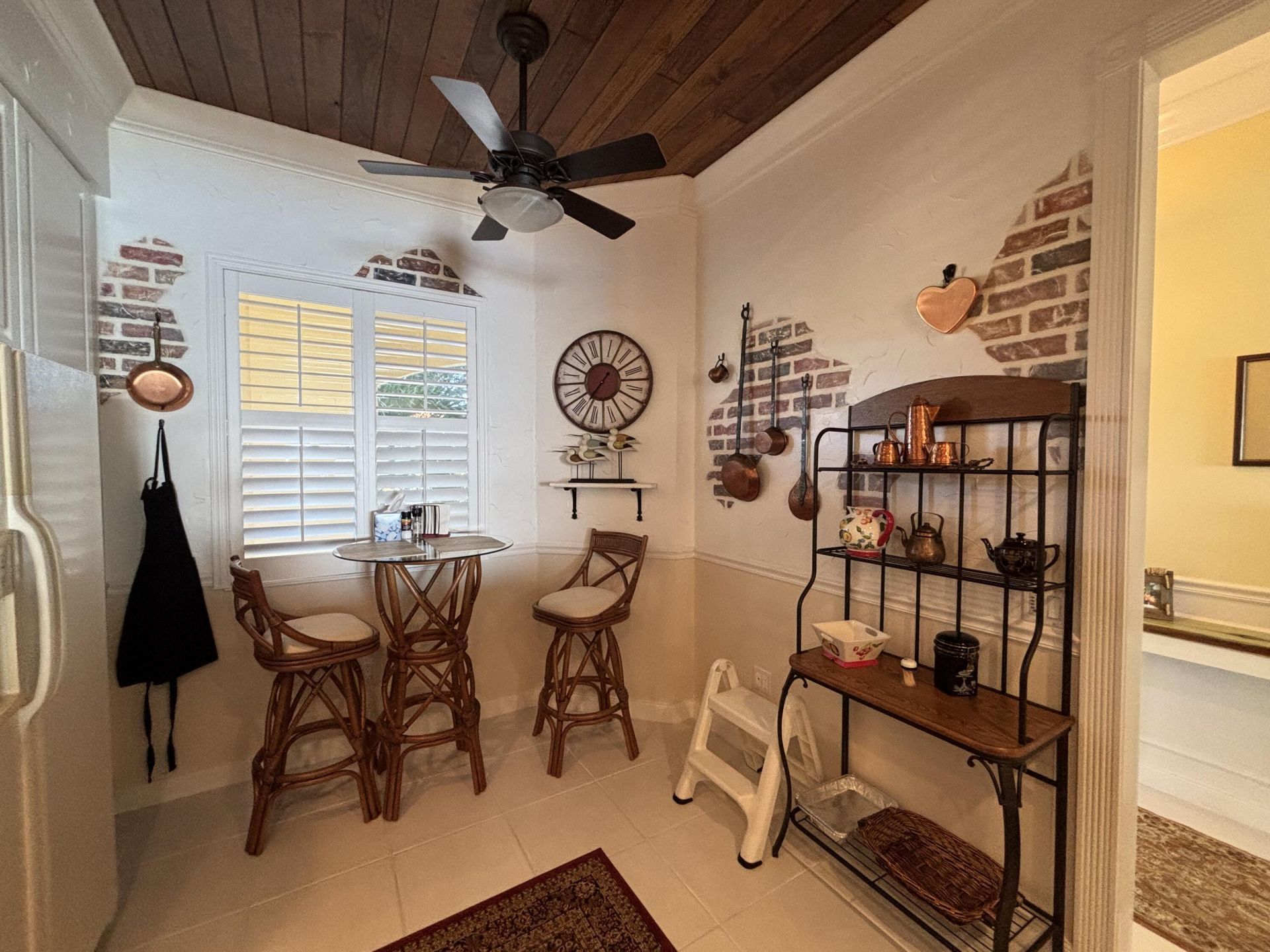 22 Harbour Isle Drive W, Unit 201, Fort Pierce, FL 34949 Photo