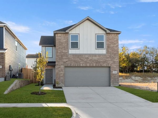 936 Holly Avenue, Sherman, TX 75092