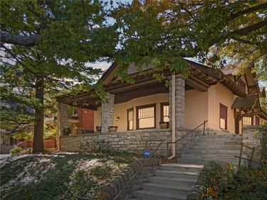 3800 Genessee Street, Kansas City, MO 64111