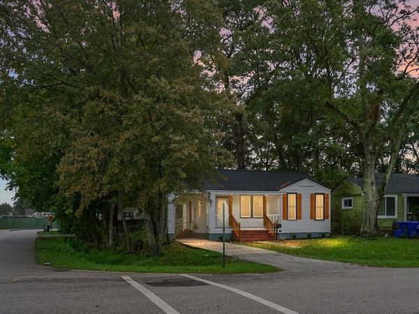 2601 S Allen Dr., North Charleston, SC 29405