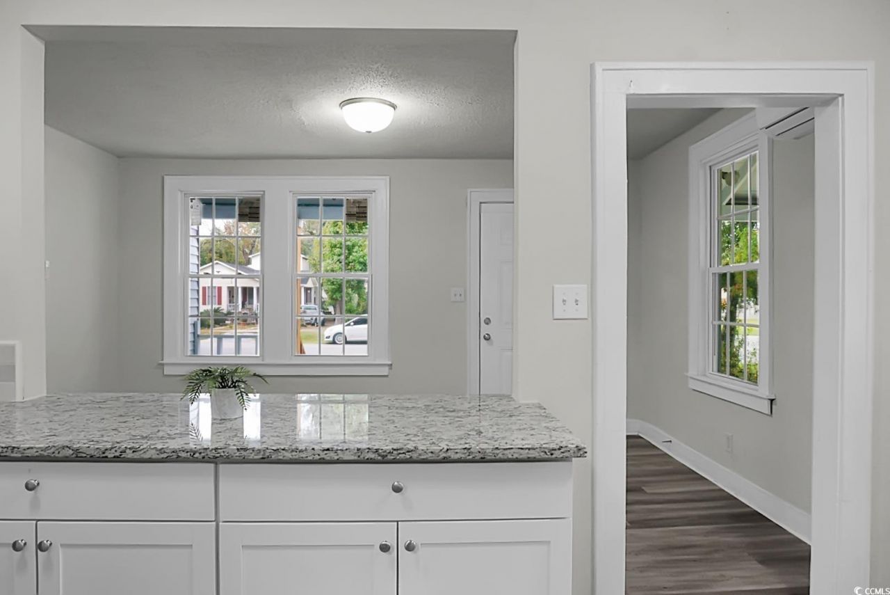 2601 S Allen Dr. Photo 10