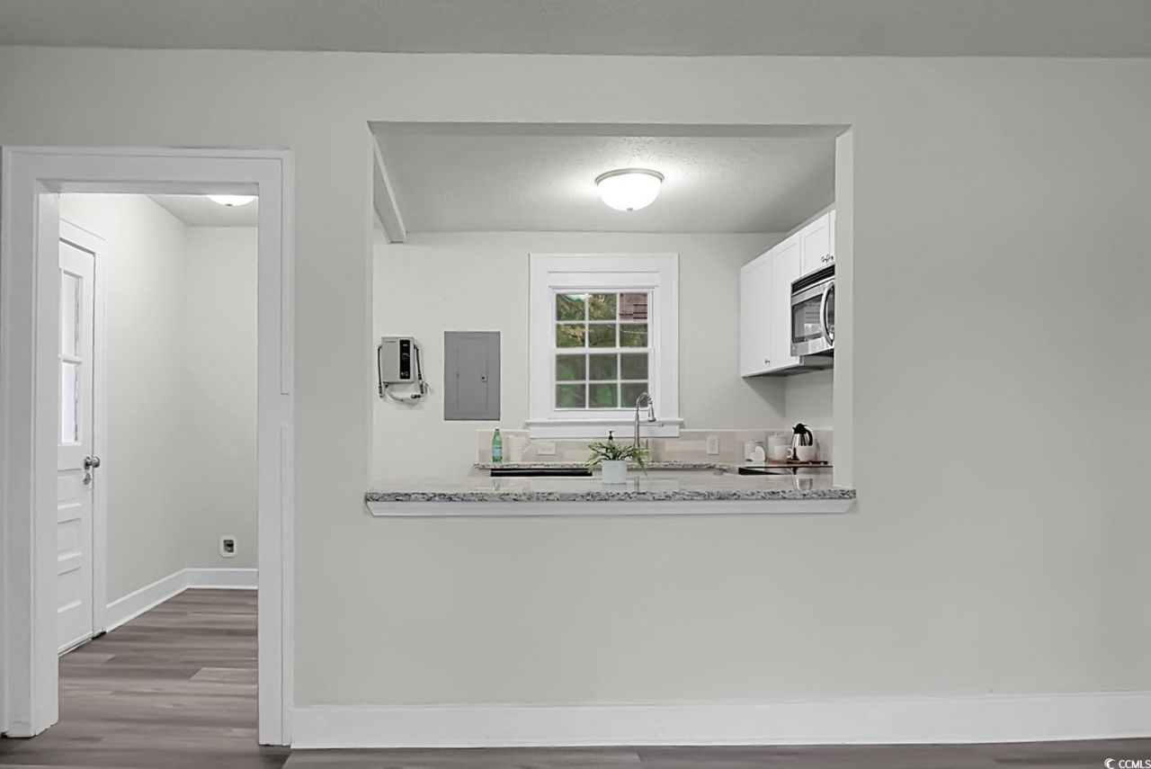 2601 S Allen Dr. Photo 8