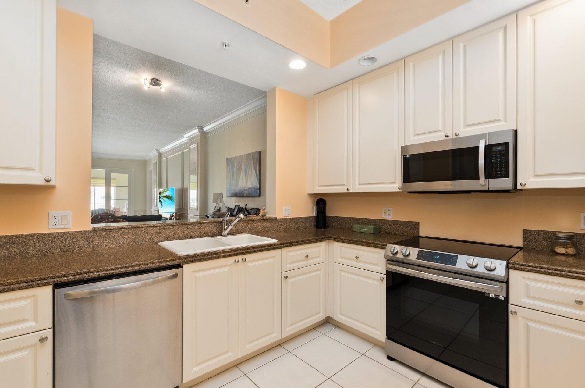 17 Harbour Isle Drive W, Unit Ph03, Hutchinson Island, FL 34949 Photo