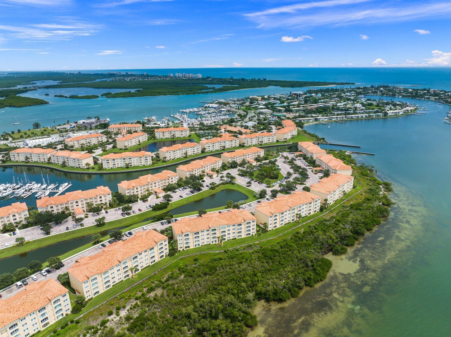 17 Harbour Isle Drive W, Unit Ph03, Hutchinson Island, FL 34949 Photo