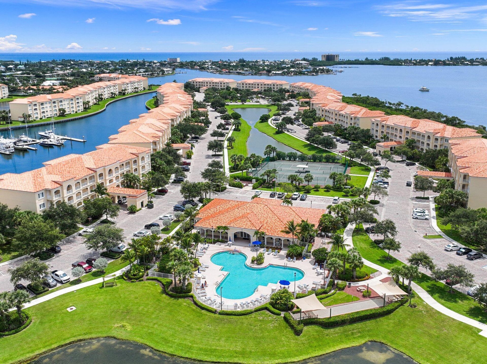 17 Harbour Isle Drive W, Unit Ph03, Hutchinson Island, FL 34949 Photo