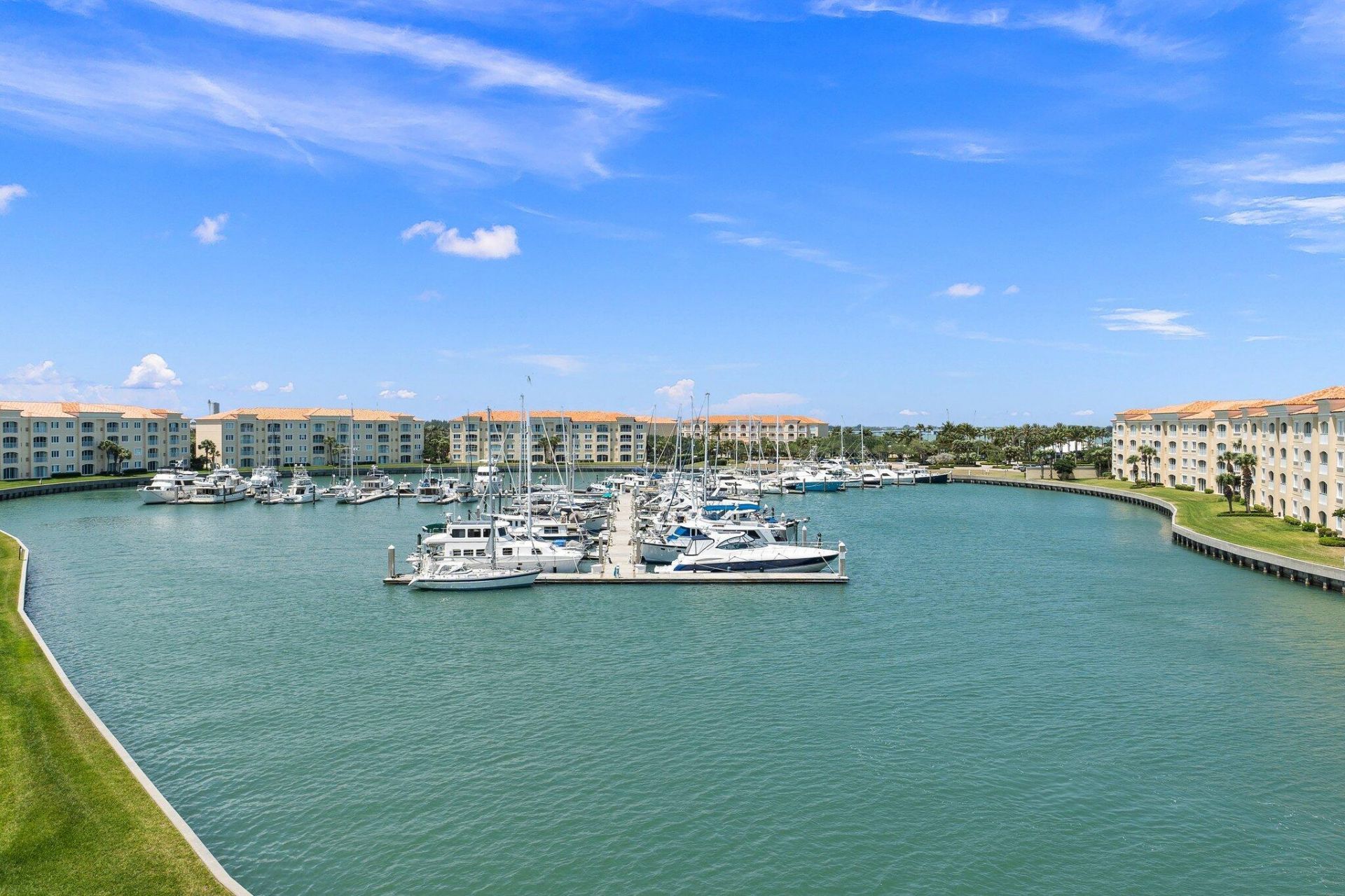 17 Harbour Isle Drive W, Unit Ph03, Hutchinson Island, FL 34949 Photo