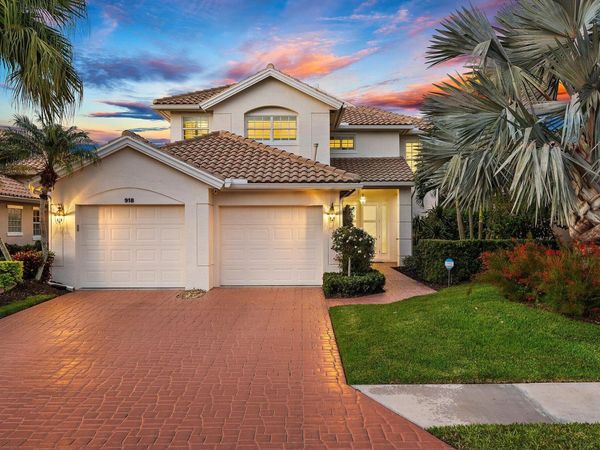 918 Augusta Pointe Drive, Palm Beach Gardens, FL 33418