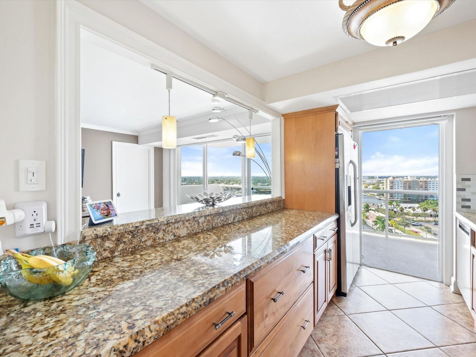 2841 N Ocean Boulevard, Unit 1407, Fort Lauderdale, FL 33308 Photo