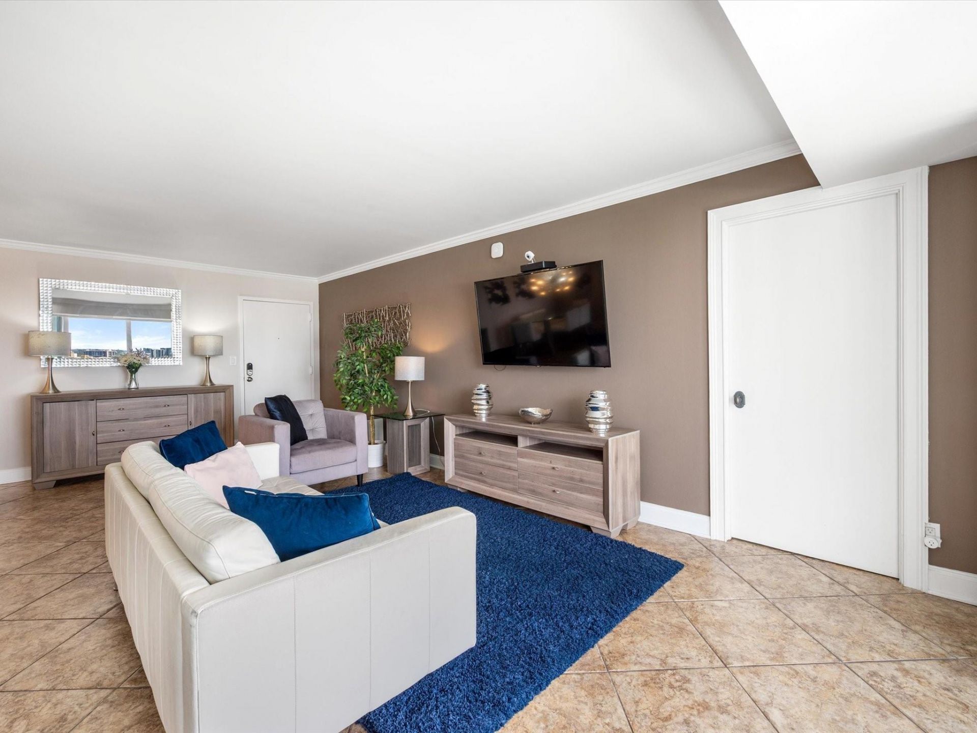 2841 N Ocean Boulevard, Unit 1407, Fort Lauderdale, FL 33308 Photo