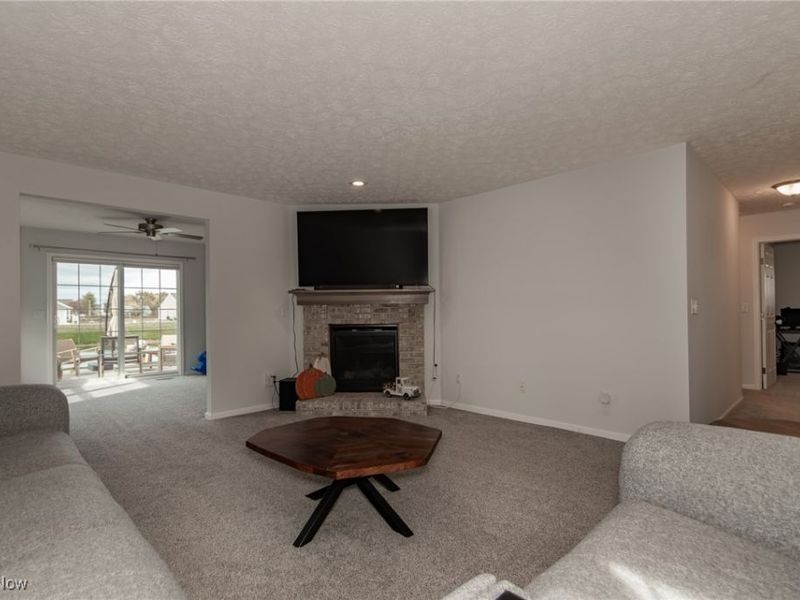 144 Prestwyck Lane, Elyria, OH 44035 Photo 3