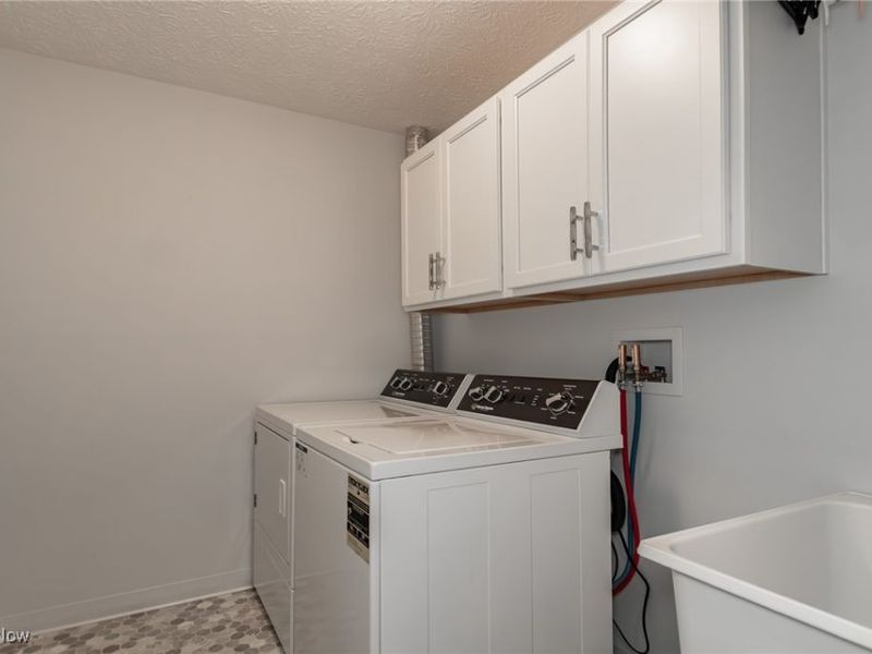 144 Prestwyck Lane, Elyria, OH 44035 Photo 31