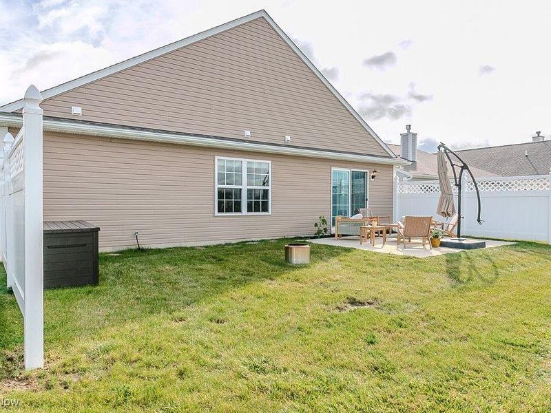 144 Prestwyck Lane, Elyria, OH 44035 Photo 32