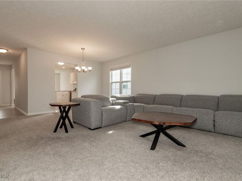 144 Prestwyck Lane, Elyria, OH 44035 Photo 5