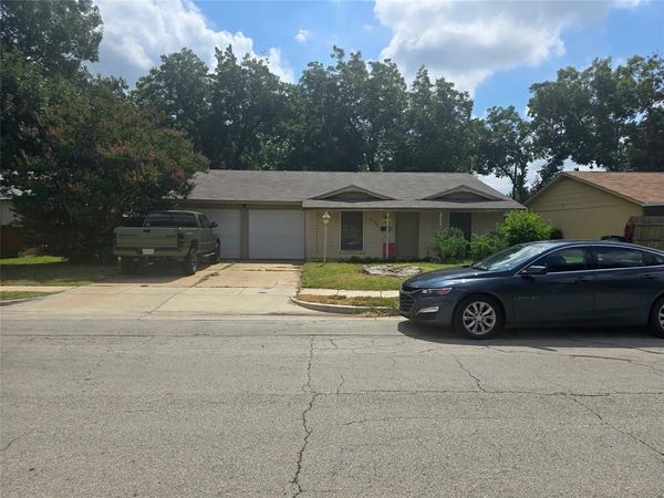 4128 Janada Street, Haltom City, TX 76117